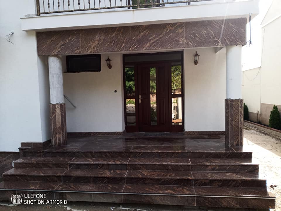 Kültéri gránit burkolás